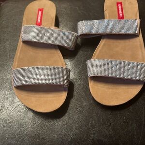 UNIONBAY Silver and Tan Casual Sandals